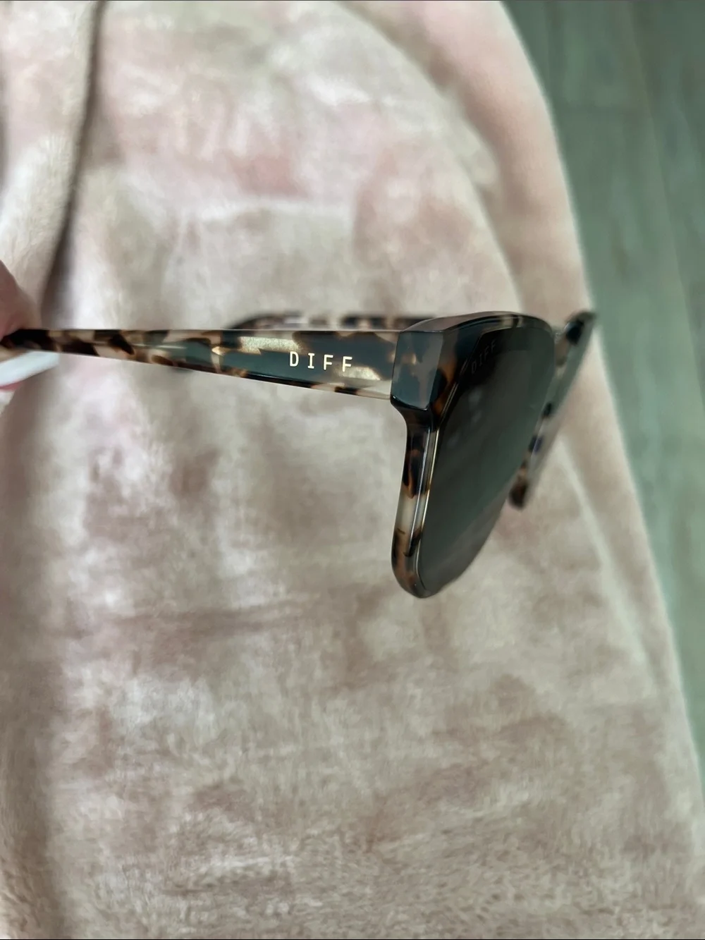 Diff Eyewear Tortoiseshell Sunglasses with Brown Lenses
